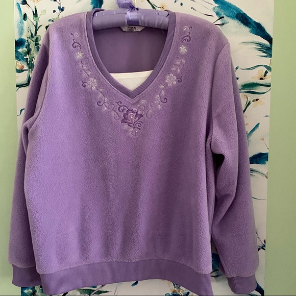 ✨SOLD✨ lavender sweater 💜 - Picture 6 of 10